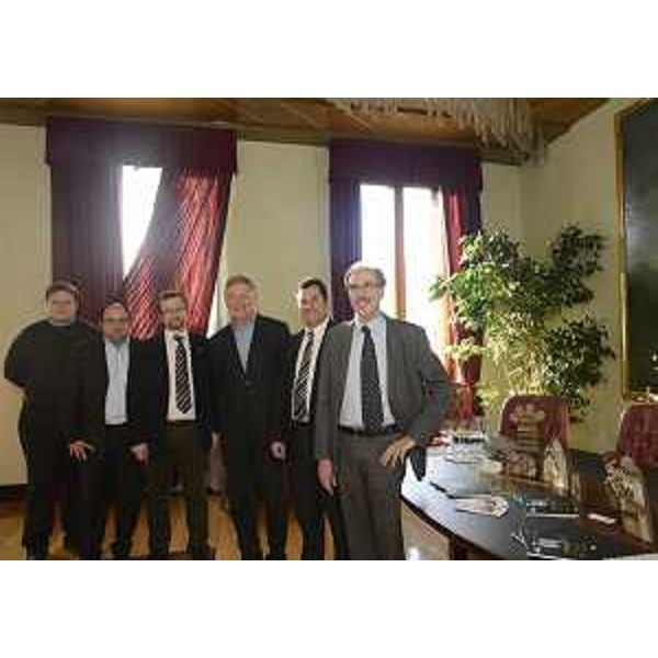 Marco Specia (Consigliere UNPLI), Diego Moretti ed Enio Agnola (Consiglieri regionali), Walter Pezzarini (Presidente Comitato Pro Loco FVG), Franco Iacop (Presidente Consiglio regionale) e Gianni Torrenti (Assessore regionale Cultura) - Trieste 11/12/2013