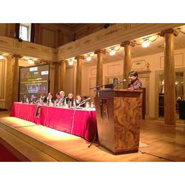 Debora Serracchiani (Presidente Friuli Venezia Giulia) interviene al secondo Seminario nazionale "La sicurezza nel montaggio e smontaggio dei palchi per lo spettacolo. Dalla conoscenza alle azioni di prevenzione.", al Ridotto del Teatro Giuseppe Verdi - Trieste 13/12/2013