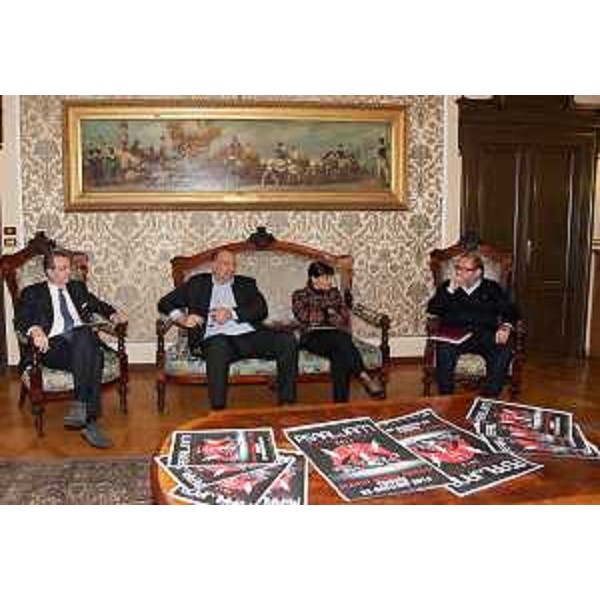 Sergio Bolzonello (Assessore regionale Attività produttive), Roberto Cosolini (Sindaco Trieste), Debora Serracchiani (Presidente Friuli Venezia Giulia) e Loris Tramontin (Presidente Azalea Promotion) alla presentazione de "I grandi concerti in Friuli Venezia Giulia. Anteprima 2014", in Municipio - Trieste 13/12/2013