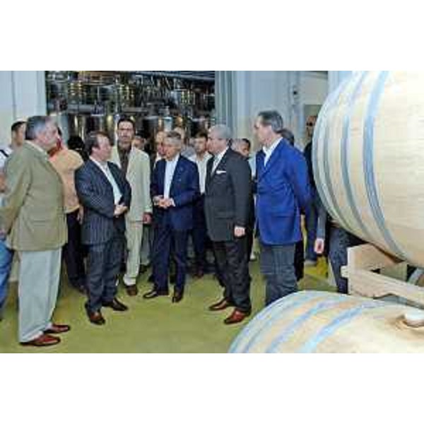 Riccardo Illy (Presidente Regione Friuli Venezia Giulia) inaugura la Sede della Cantina Produttori di Codroipo. (Frazione di Rivolto 26/05/07)