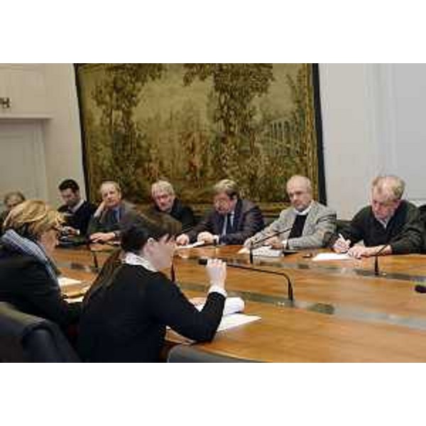 Debora Serracchiani (Presidente Friuli Venezia Giulia) al Tavolo di concertazione con le parti sociali - Trieste 17/12/2013