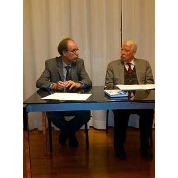 Gianni Torrenti (Assessore regionale Cultura) e Drago Štoka [Presidente SSO-Svet Slovenskih Organizacij (Confederazione organizzazioni slovene)] - Trieste 18/12/2013