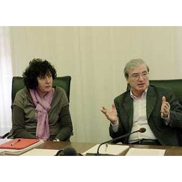 Loredana Panariti (Assessore regionale Lavoro e Formazione) e Franco Codega (Presidente VI Commissione consiliare) all'avvio della misura "Garanzia giovani" in VI Commissione consiliare - Trieste 19/12/2013
