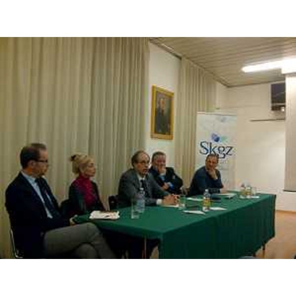 Gianni Torrenti (Assessore regionale Cultura) con il consiglio direttivo regionale della SKGZ (Unione culturale economica slovena) - Trieste 19/12/2013