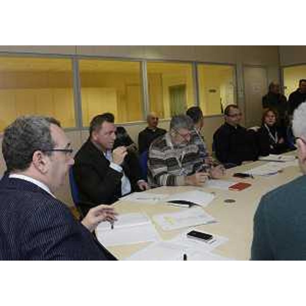 Sergio Bolzonello (Vicepresidente FVG e assessore regionale Risorse agricole e forestali) durante l'incontro con i vertici e i rappresentanti sindacali di Latterie Friulane - Udine 23/12/2013