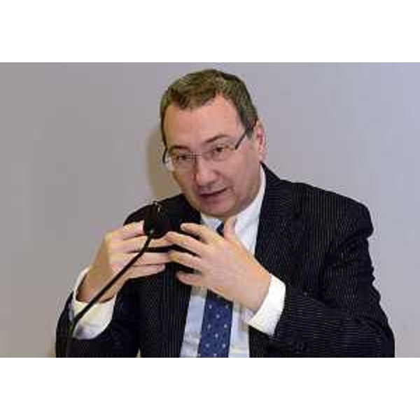 Sergio Bolzonello (Vicepresidente FVG e assessore regionale Attività produttive, Commercio, Cooperazione, Risorse agricole e forestali) durante la conferenza stampa di fine anno - Udine 23/12/2013