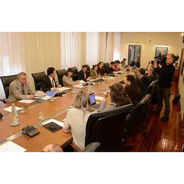 La V Commissione del Consiglio regionale del FVG mentre Debora Serracchiani (Presidente Friuli Venezia Giulia) illustra le strategie di politica internazionale della nuova Amministrazione del FVG - Trieste 07/01/2014