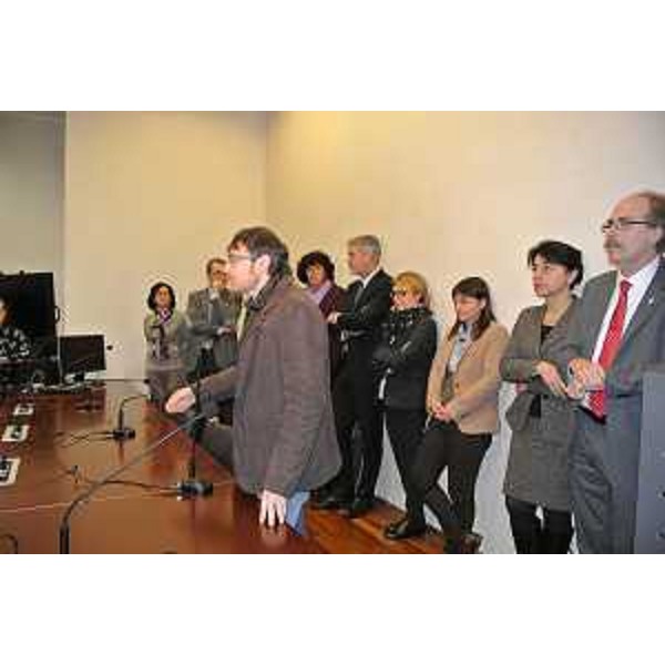 Debora Serracchiani (Presidente Friuli Venezia Giulia) e la Giunta regionale durante l'incontro con le delegazioni di lavoratori degli stabilimenti Electrolux di Porcia (Pordenone) e di Susegana (Treviso) - Trieste 17/01/2014