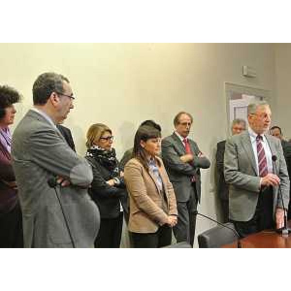 Debora Serracchiani (Presidente Friuli Venezia Giulia), Sergio Bolzonello (Vicepresidente FVG), la Giunta regionale e Franco Belci (Segretario regionale CGIL) durante l'incontro con le delegazioni di lavoratori degli stabilimenti Electrolux di Porcia (PN) e di Susegana (TV) - Trieste 17/01/2014