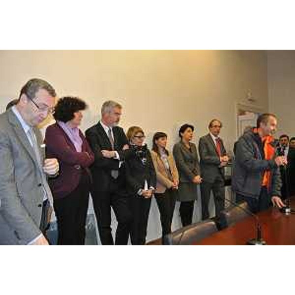 Debora Serracchiani (Presidente Friuli Venezia Giulia), Sergio Bolzonello (Vicepresidente FVG) e la Giunta regionale durante l'incontro con le delegazioni di lavoratori degli stabilimenti Electrolux di Porcia (PN) e di Susegana (TV) - Trieste 17/01/2014