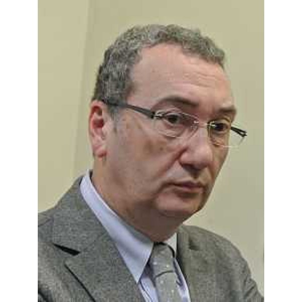 Sergio Bolzonello (Vicepresidente Friuli Venezia Giulia) durante l'incontro con le delegazioni di lavoratori degli stabilimenti Electrolux di Porcia (PN) e di Susegana (TV) - Trieste 17/01/2014