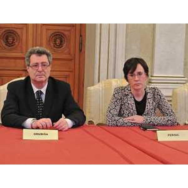 Damir Grubisa (Ambasciatore Repubblica Croazia a Roma) e Tamara Perisic (Sottosegretario Cultura Repubblica Croazia) nella sede della Regione - Trieste 18/01/2014