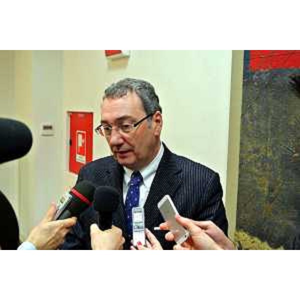 Sergio Bolzonello (Vicepresidente FVG e assessore regionale Attività produttive) durante la conferenza stampa "FVG Rilancimpresa" - Piano di sviluppo del settore industriale regionale – Trieste 24/01/2014
