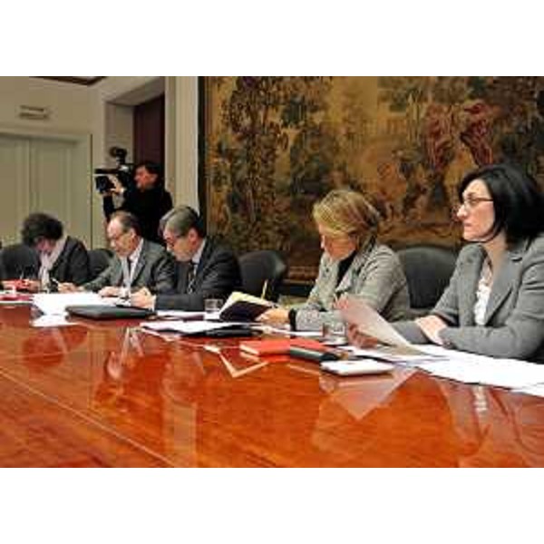 Gli assessori regionali Loredana Panariti (Lavoro), Gianni Torrenti (Cultura),Francesco Peroni (Finanze, Patrimonio, Coordinamento e Programmazione Politiche economiche e comunitarie), Maria Sandra Telesca (Salute, Integrazione socio-sanitaria, Politiche sociali e Famiglia) e Sara Vito (Ambiente) - Trieste 24/01/2014
