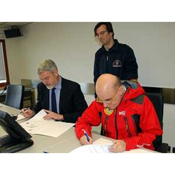 Paolo Panontin (Assessore regionale Protezione civile) con Graziano Brocca (presidente Soccorso Alpino e Speleologico) – Palmanova 27/01/2014