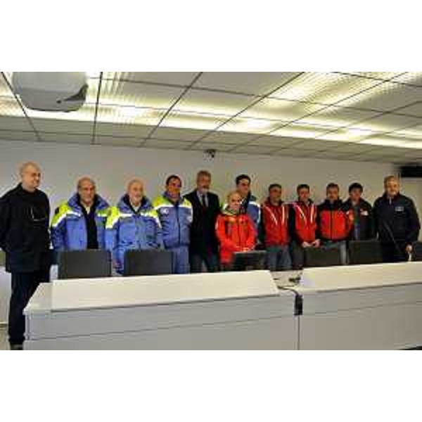 Paolo Panontin (Assessore regionale Protezione civile) in una foto di gruppo insieme a Giovanni Giol (presidente Associazione Radioamatori Italiani), Graziano Brocca (presidente Soccorso Alpino e Speleologico), Fausto Baracetti (presidente Centro Italiano Sperimentazione ed Attività radiantistiche) e Guglielmo Berlasso (direttore Protezione civile regionale) – Palmanova 27/01/214