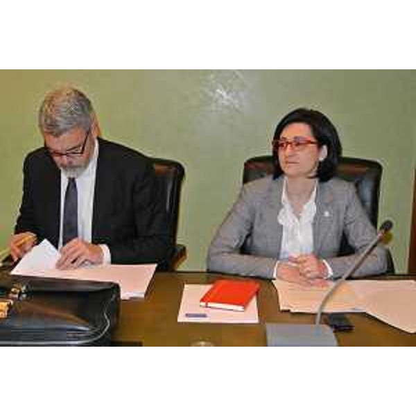 Gli asessori Paolo Panontin (Funzione pubblica, Autonomie locali, Coordinamento Riforme, Protezione civile) e Sara Vito (Ambiente) - Trieste 31/01/2014