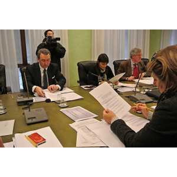 Sergio Bolzonello (Vicepresidente FVG e assessore regionale Attività produttive, Commercio, Cooperazione, Risorse agricole e forestali), Debora Serracchiani (Presidente Friuli Venezia Giulia), Daniele Bertuzzi (Segretario generale Presidenza Giunta FVG) e Maria Sandra Telesca (Salute, Integrazione socio-sanitaria, Politiche sociali e Famiglia) - Trieste 31/01/2014