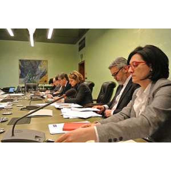 Gli asessori Sara Vito (Ambiente),Paolo Panontin (Funzione pubblica, Autonomie locali, Coordinamento Riforme, Protezione civile),Maria Sandra Telesca (Salute, Integrazione socio-sanitaria, Politiche sociali e Famiglia), Francesco Peroni (Finanze, Patrimonio, Coordinamento e Programmazione Politiche economiche e comunitarie), Mariagrazia Santoro (Infrastrutture), Gianni Torrenti (Cultura) e Loredana Panariti (Lavoro) - Trieste 31/01/2014