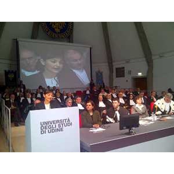 SerracchianiUdineUniversitaIntervento.JPG - Debora Serracchiani (Presidente Friuli Venezia Giulia) durante il suo intervento all’inaugurazione del 36° anno accademico dell’Università di Udine – Udine 03/02/2014