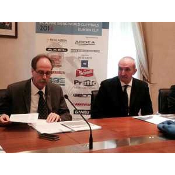 Gianni Torrenti (assessore regionale Sport) e Paolo Tavian (presidente Comitato organizzatore) alla conferenza stampa di presentazione degli eventi dedicati nel 2014 allo sci paralimpico – Trieste 03/02/2014