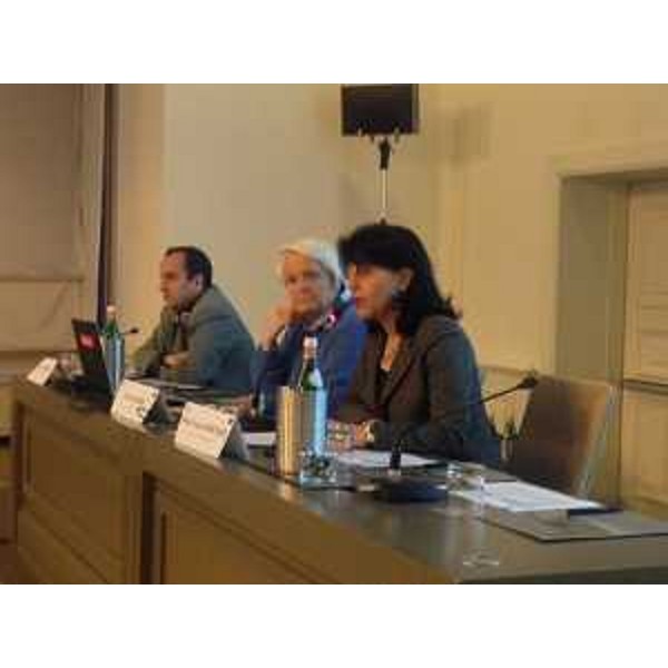 Mariagrazia Santoro (Assessore regionale Mobilità) con Silvia Acerbi (presidente Informest) e Mauro Zinnanti (direttore Servizio regionale Mobilità) – Trieste 04/02/2014