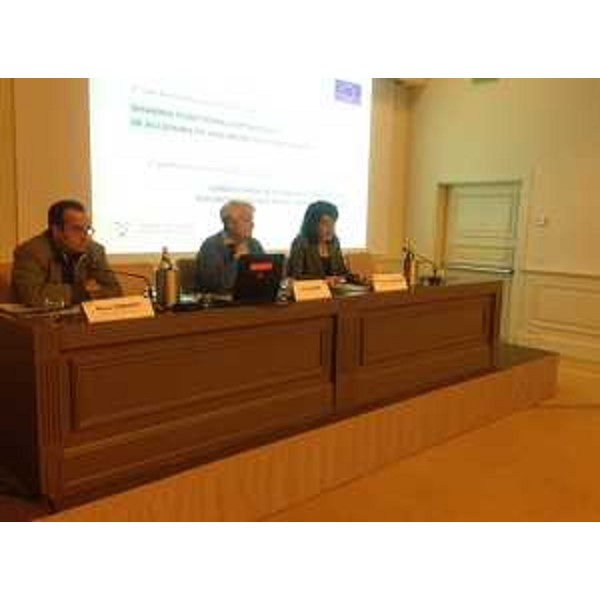 Mariagrazia Santoro (Assessore regionale Mobilità) con Silvia Acerbi (presidente Informest) e Mauro Zinnanti (direttore Servizio regionale Mobilità) – Trieste 04/02/2014