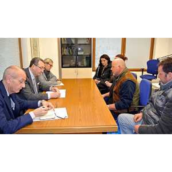 Sergio Bolzonello (vicepresidente Friuli Venezia Giulia ed assessore Attività produttive, Commercio, Cooperazione, Risorse agricole e forestali) durante l'incontro con una delegazione del movimento spontaneo 9 Dicembre di Orcenico - Trieste 07/0/2014
