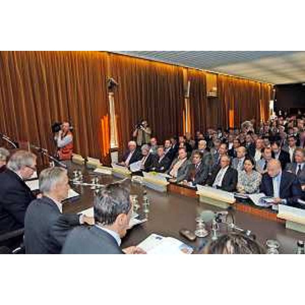 Riccardo Illy (Presidente Regione Friuli Venezia Giulia) all'assemblea annuale della Federazione regionale delle Banche di Credito Cooperativo. (Villa Manin di Passariano 09/06/07)