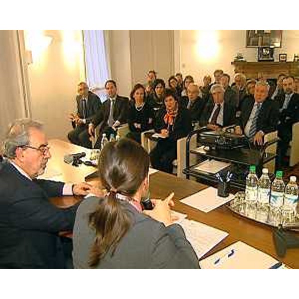 Debora Serracchiani (Presidente Friuli Venezia Giulia) e Sergio Razeto (presidente Confindustria TS) durante l’incontro in Confindustria Trieste – Trieste 10/02/2014
