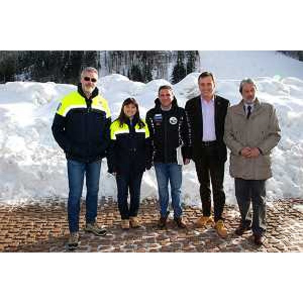 Debora Serracchiani (Presidente Friuli Venezia Giulia) con Paolo Panontin (Assessore regionale Protezione civile) e Renato Carlantoni (Sindaco Tarvisio) - Tarvisio 18/02/2014