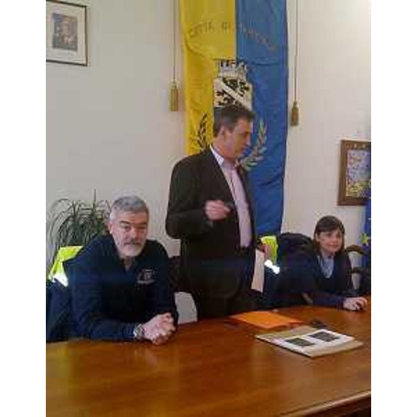 Paolo Panontin (Assessore regionale Protezione civile), Renato Carlantoni (Sindaco Tarvisio) e Debora Serracchiani (Presidente Friuli Venezia Giulia) - Tarvisio 18/02/2014
