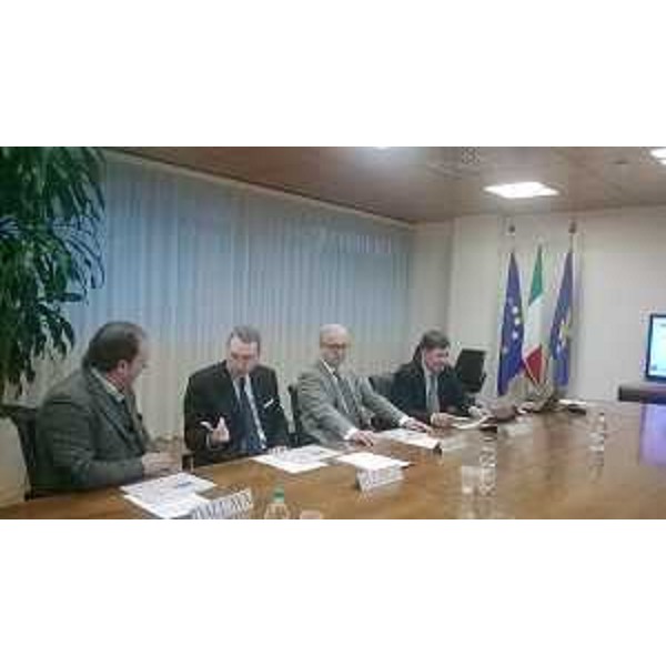 Sergio Bolzonello (Vicepresidente FVG e assessore regionale Attività produttive) alla presentazione dell'indagine di Confcommercio FVG sull'andamento dell'economia del Friuli Venezia Giulia - Udine 19/02/2014