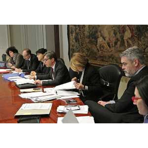 Gli assessori regionali Panariti (Lavoro), Torrenti (Cultura), Santoro (Infrastrutture), Peroni (Finanze), Telesca (Salute), Panontin (Funzione pubblica) e Vito (Ambiente) durante la riunione della Giunta del Friuli Venezia Giulia - Trieste 21/02/2014