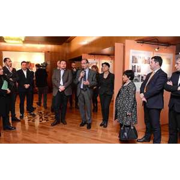 Gianni Torrenti (Assessore regionale Cultura) interviene all'inaugurazione della mostra "Vajont. Paesaggio e architettura a cinquant'anni dal disastro" in Consiglio regionale - Trieste 26/02/2014
