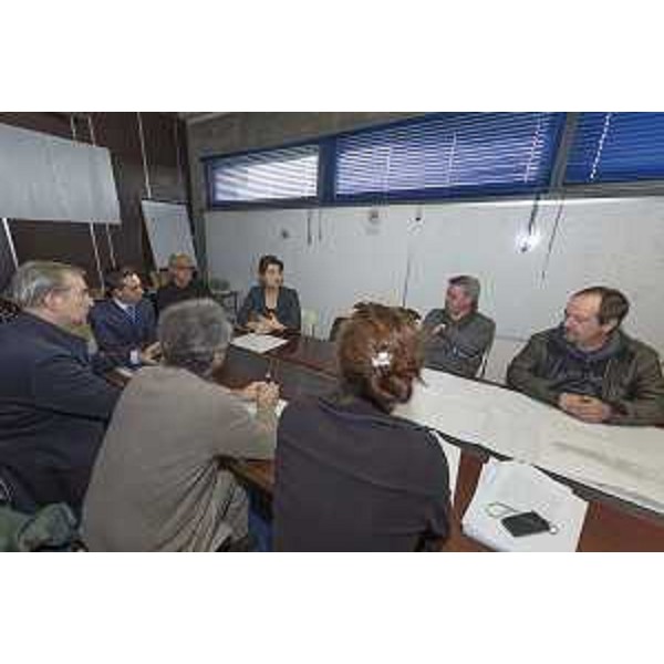 Mariagrazia Santoro (Assessore regionale Infrastrutture e Mobilità) e Luca Fanotto (Sindaco Lignano Sabbiadoro) alla riunione per la consegna dei lavori per il dragaggio del canale di Lignano - Lignano Sabbiadoro 26/02/2014