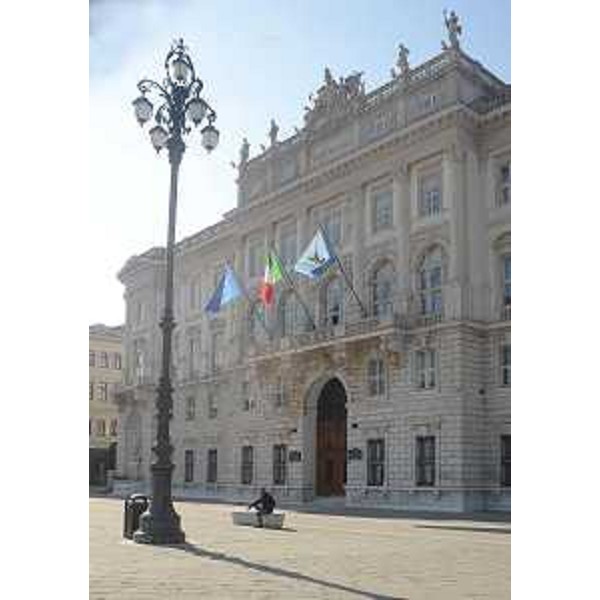 Palazzo della Regione Friuli Venezia Giulia, sede della Giunta regionale, in Piazza Unità d'Italia a Trieste (2014)