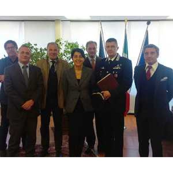 Mariagrazia Santoro (Assessore regionale) con rappresentanti sindacali delle Forze dell'Ordine, di Trenitalia e di Ferrovie Udine Cividale - Trieste 28/02/2014