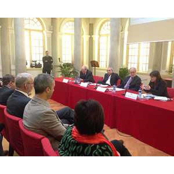 Debora Serracchiani (Presidente Friuli Venezia Giulia) alla presentazione del volume curato da Tiziano Treu "Welfare aziendale. Migliorare la produttività e il benessere dei dipendenti", all'Europalace Hotel - Monfalcone 03/03/2014