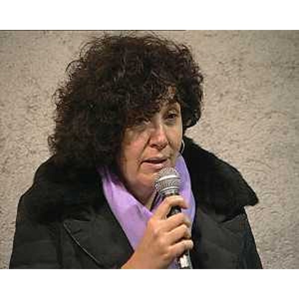 Alla Risiera di San Sabba, Loredana Panariti (Assessore regionale Formazione, Istruzione e Politiche giovanili) saluta gli studenti che partecipano al progetto Promemoria Auschwitz, viaggio sulle strade della memoria della Shoah - Trieste 03/03/2014