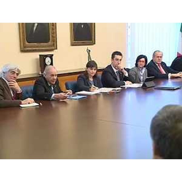 Ettore Romoli (Sindaco Gorizia), Debora Serracchiani (Presidente Friuli Venezia Giulia), Gianluca Madriz (Presidente CCIAA Gorizia) e Sara Vito (Assessore regionale Ambiente ed Energia) all'incontro con i sindaci della provincia di Gorizia, nella sede della CCIAA - Gorizia 03/03/2014