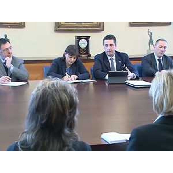 Debora Serracchiani (Presidente Friuli Venezia Giulia) e Gianluca Madriz (Presidente CCIAA Gorizia) con il Consiglio della Camera di Commercio - Gorizia 03/03/2014