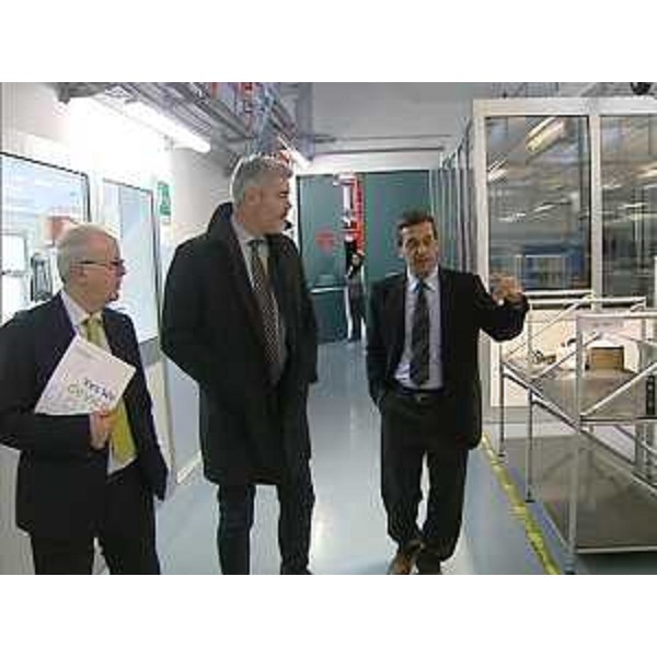 Paolo Panontin (Assessore regionale Funzione pubblica, Autonomie locali, Coordinamento Riforme, Protezione civile) visita l'Eurotech S.p.A. - Amaro 03/03/2014