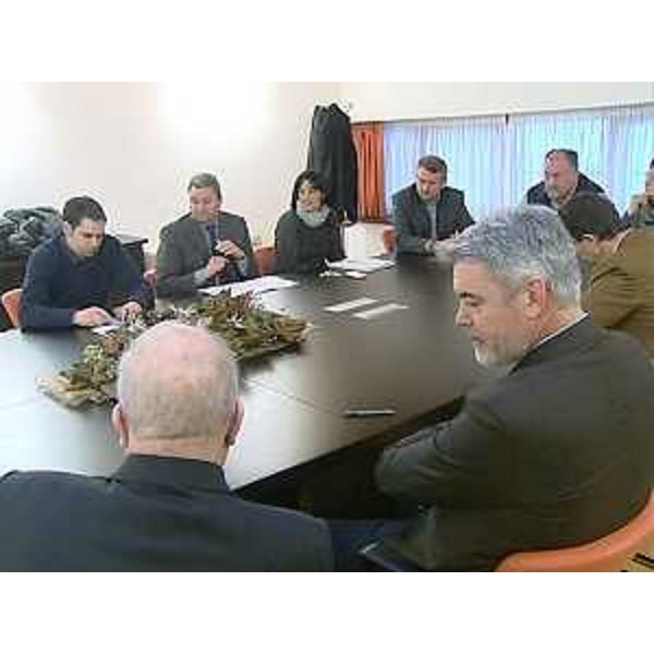 Paolo Panontin (Assessore regionale Autonomie locali) incontra i sindaci Laura Zanella (Amaro), Dario Iuri (Cavazzo Carnico), Luciano Sulli (Verzegnis) e Dario Zearo e Gianalberto Riolino (Sindaco e vicesindaco Tolmezzo) in Municipio - Tolmezzo 03/03/2014