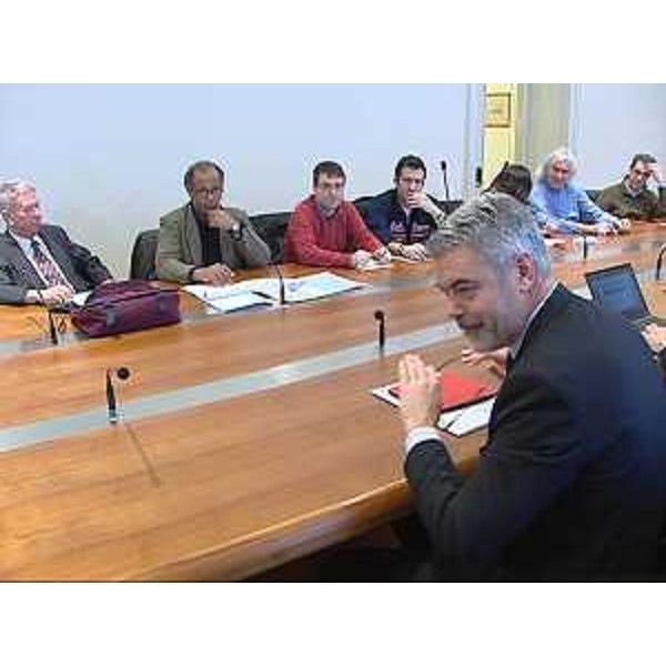 Paolo Panontin (Assessore regionale Funzione pubblica) durante la riunione per l'accordo sul sistema delle relazioni sindacali dell'area non dirigenziale del personale della Regione FVG - Trieste 04/03/2014