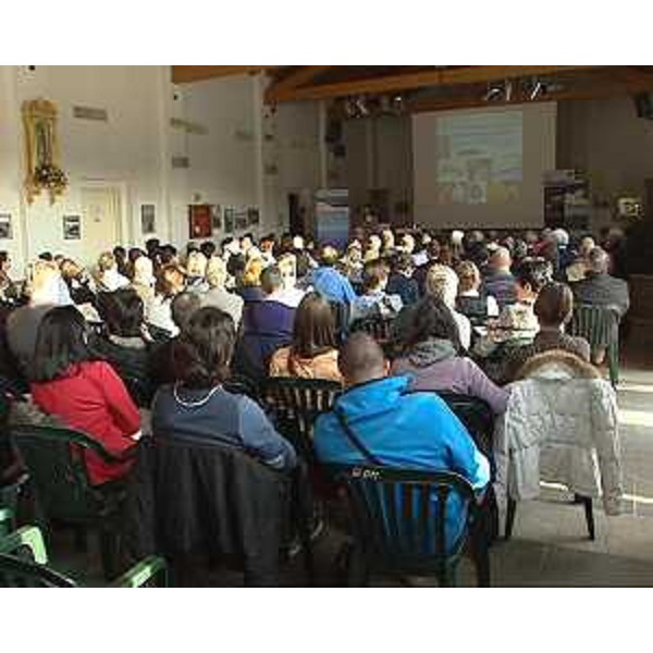 Il convegno "Stato delle acque della Laguna di Marano e Grado. L'impatto dei dragaggi e il nuovo sistema di monitoraggio in continuo del Progetto europeo SHAPE", alla Pescheria Vecchia - Marano Lagunare 05/03/2014