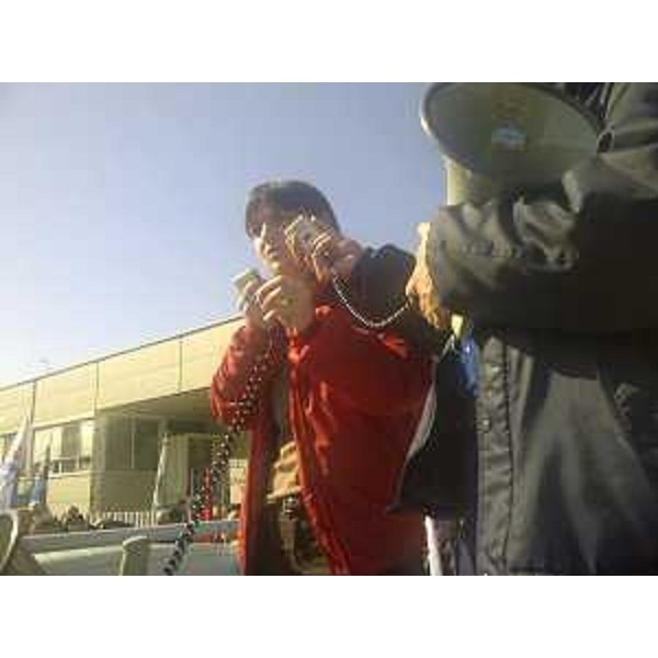 Debora Serracchiani (Presidente Friuli Venezia Giulia) all'assemblea aperta dei lavoratori dell'Electrolux, nel piazzale dello stabilimento - Porcia 07/03/2014