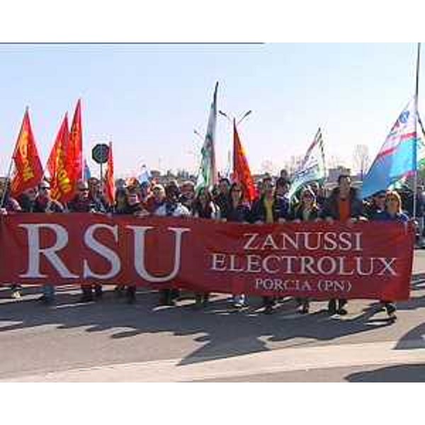Manifestazione dei lavoratori dell'Electrolux - Porcia 07/03/2014
