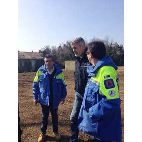 Francesco Martines (Sindaco Palmanova) e Paolo Panontin (Assessore regionale Protezione civile FVG) nel corso delle operazioni di pulizia della cinta fortificata - Palmanova 08/03/2014