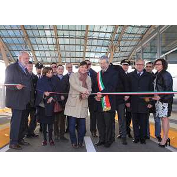 Debora Serracchiani (Presidente Friuli Venezia Giulia) e Furio Honsell (Sindaco Udine) inaugurano nuove infrastrutture al Centro agroalimentare all'ingrosso - Udine 10/03/2014